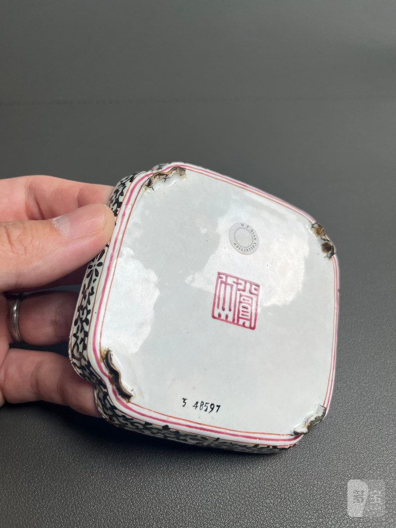 清乾隆  铜胎画珐琅人物故事图四方倭角碟（一对、带老盒） - 图6